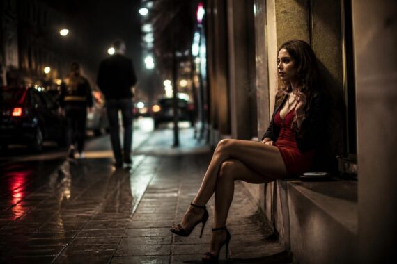 Les clichés des films avec une prostituée : entre stéréotypes et réalités